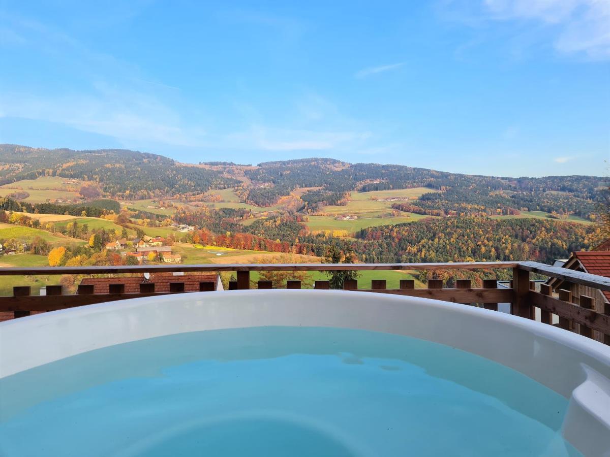 Bergchalet Am Waldrand - Pool, Sauna & Kamin Pöllauberg Exteriör bild