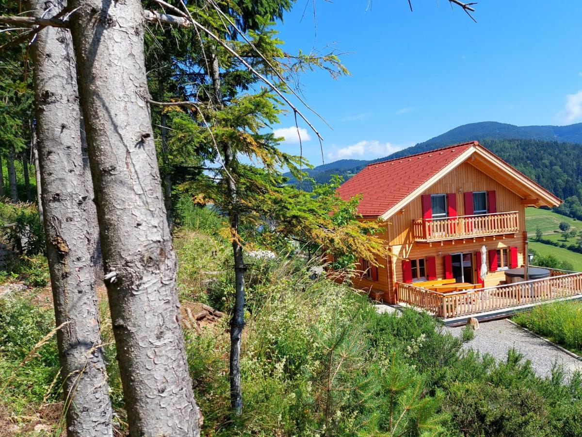 Bergchalet Am Waldrand - Pool, Sauna & Kamin Pöllauberg Exteriör bild